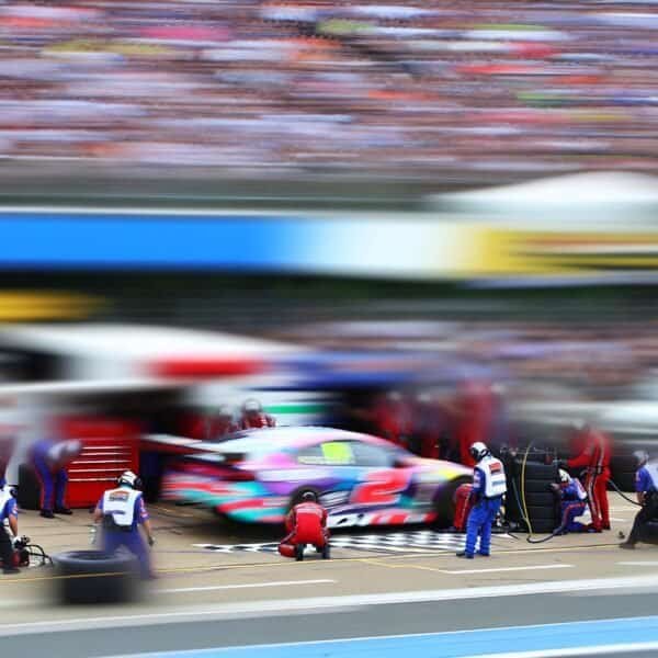 Hyundain Haasteet Kanarian MM-rallissa: Kuljettajat Kamppailevat Suorituskyvyn Kanssa